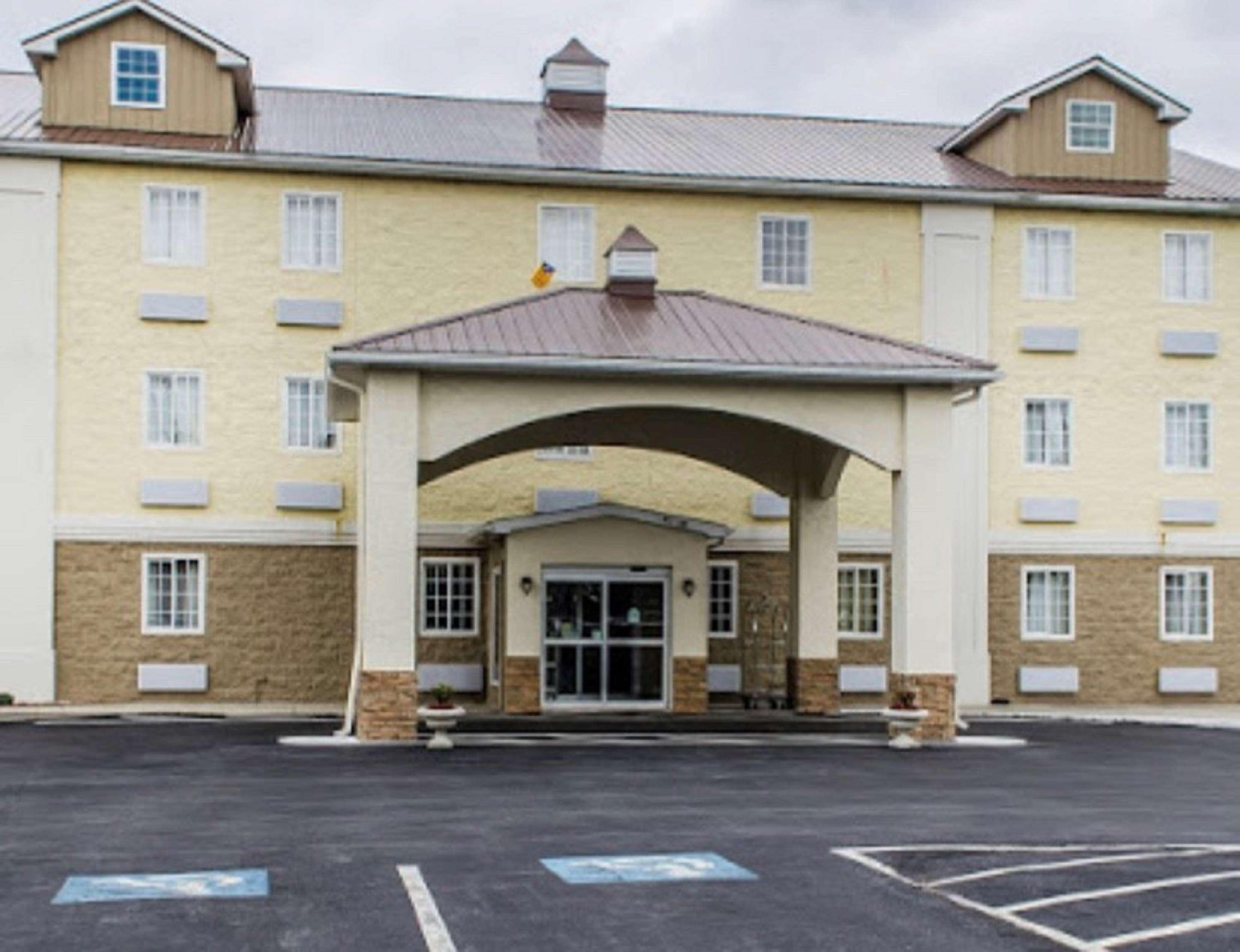 Surestay Plus By Best Western Jonestown Lebanon Valley Экстерьер фото